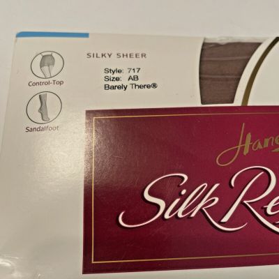 New Hanes Pantyhose Barely There Sz AB Silk Reflections Control Top Sandalfoot